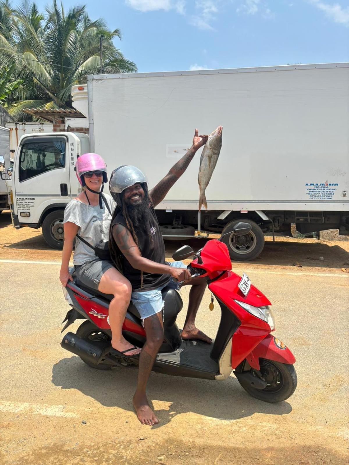 Hakuna Matata Arugambay Arugam Bay Bagian luar foto